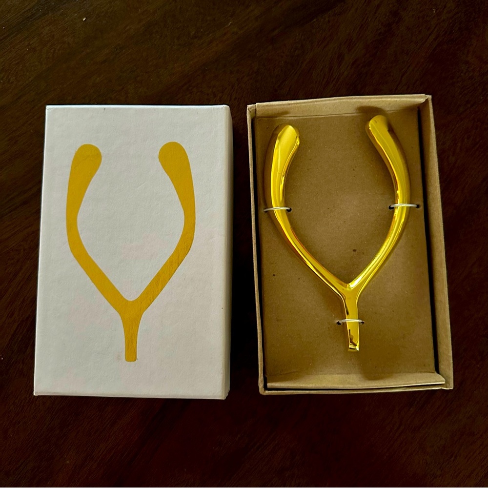 NIB West Emory Gold Brass Lucky Wishbone Paperweight
